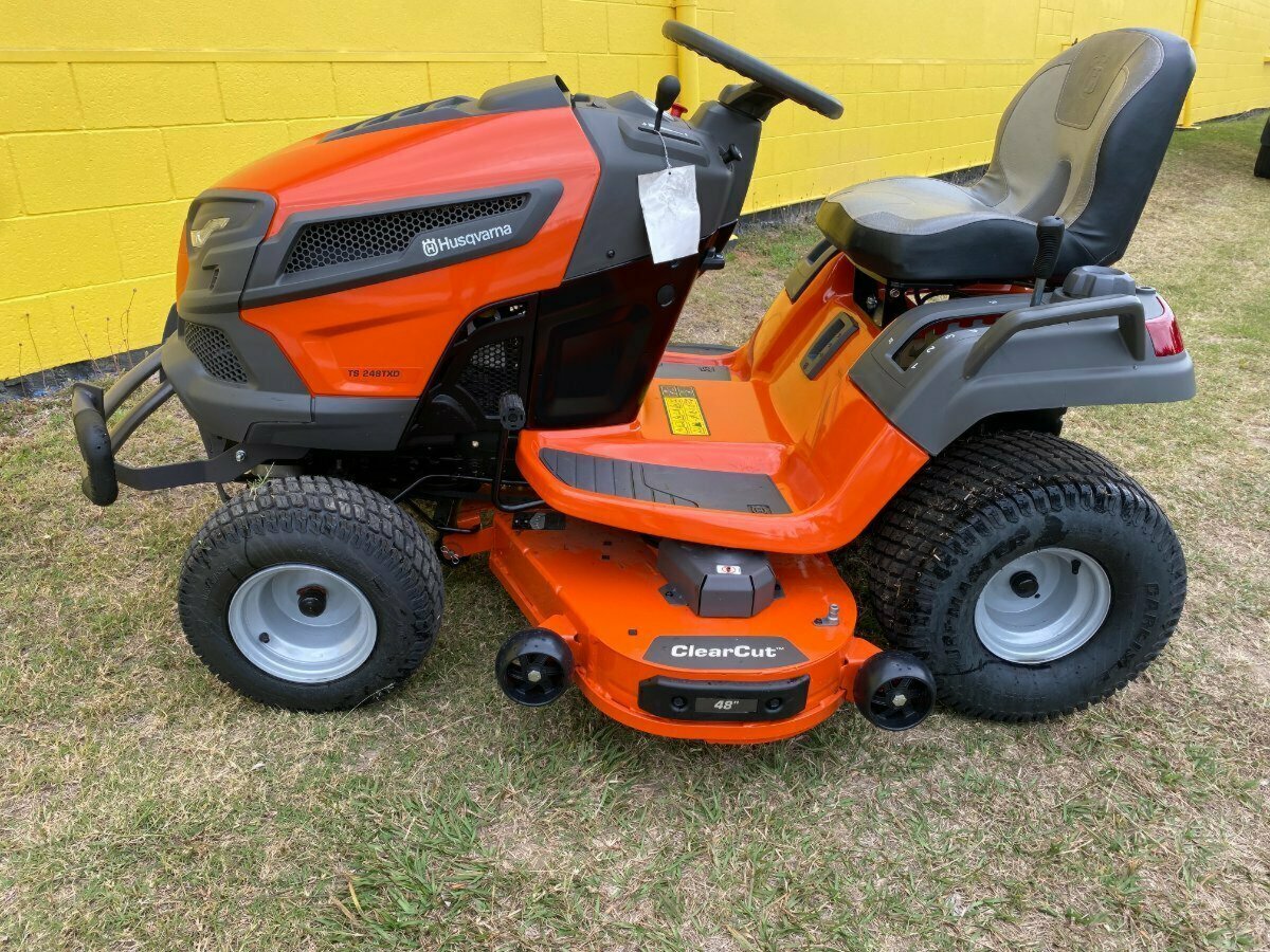 HUSQVARNA TS 248TXD RIDE-ON MOWER