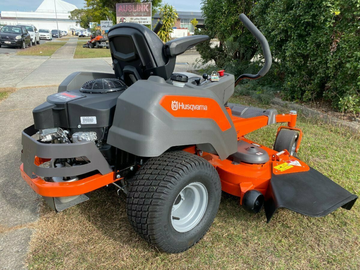 HUSQVARNA Z 254F ZTR ZERO TURN MOWER