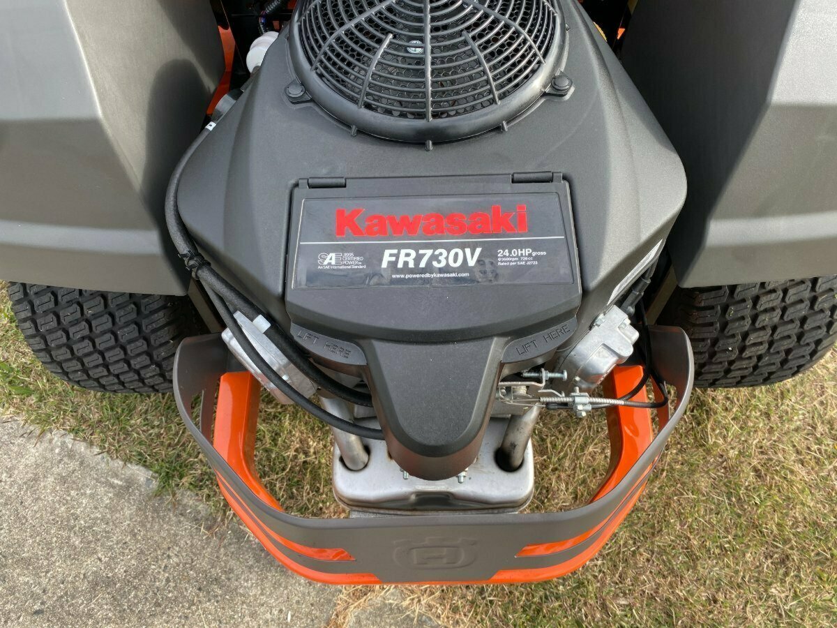 HUSQVARNA Z 254F ZTR ZERO TURN MOWER