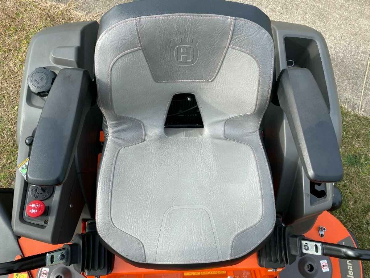 HUSQVARNA Z 254F ZTR ZERO TURN MOWER