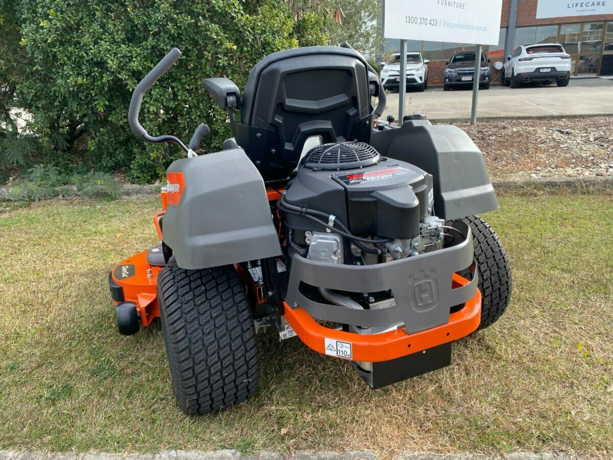 HUSQVARNA Z 254F ZTR ZERO TURN MOWER