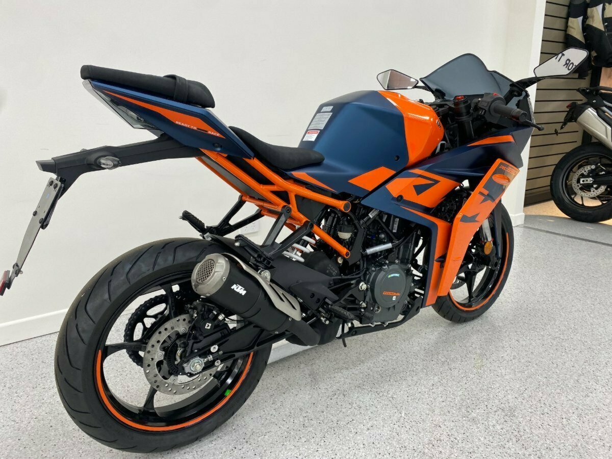 2023 KTM RC 390 SPORTS