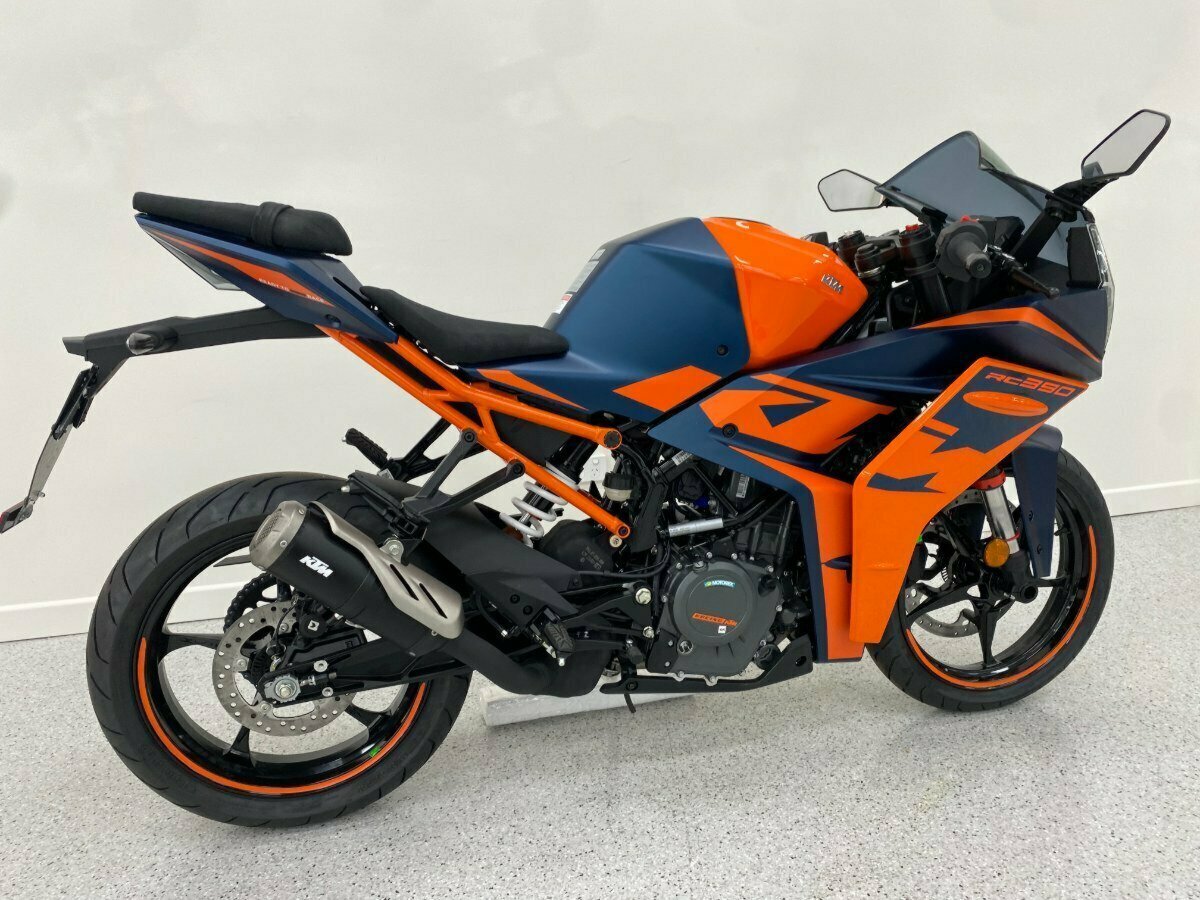 2023 KTM RC 390 SPORTS