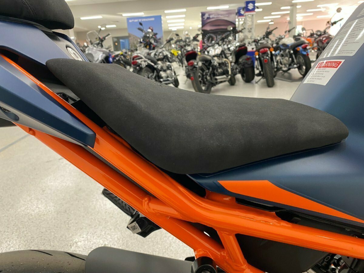 2023 KTM RC 390 SPORTS
