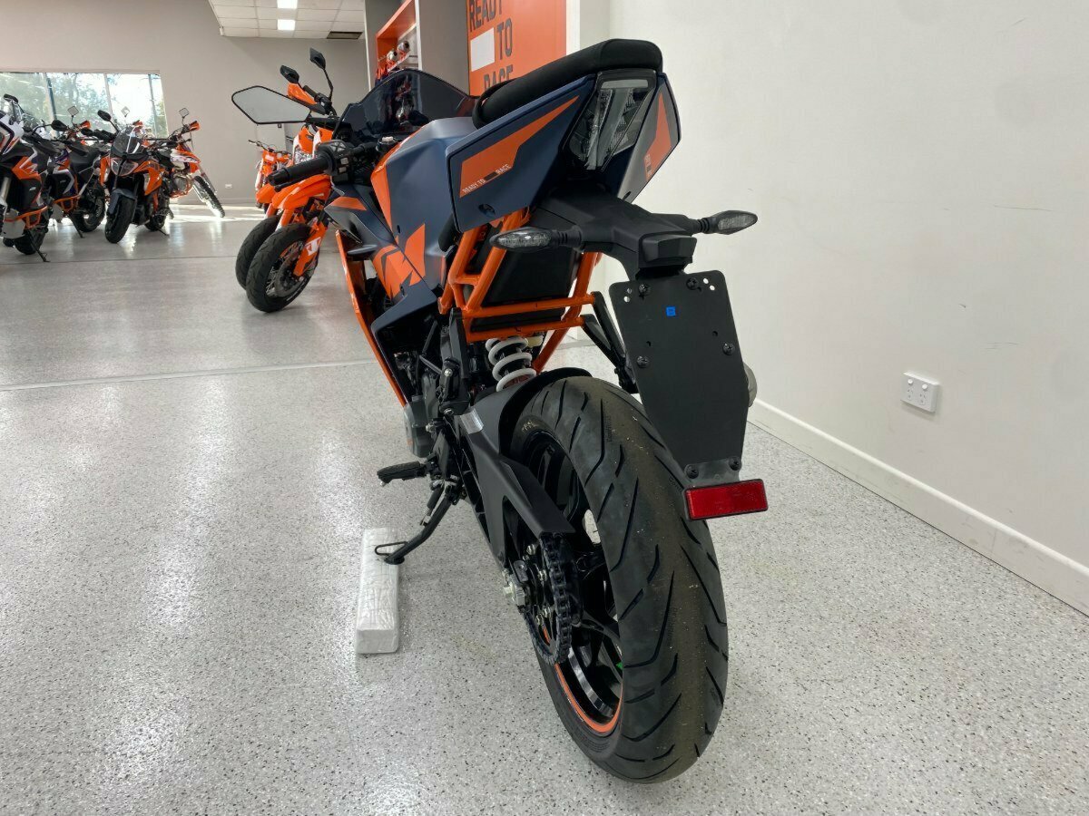2023 KTM RC 390 SPORTS