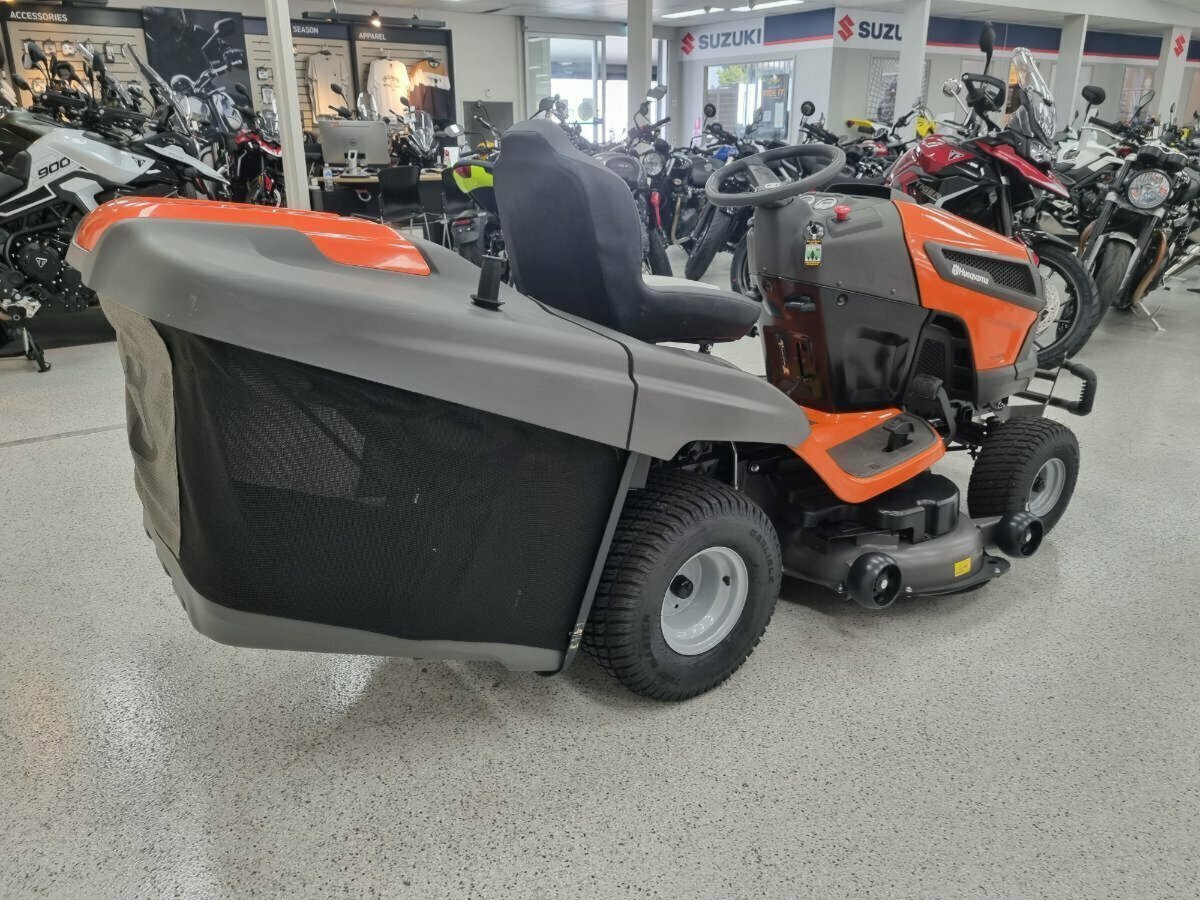 HUSQVARNA TC 242TX LAWN TRACTOR