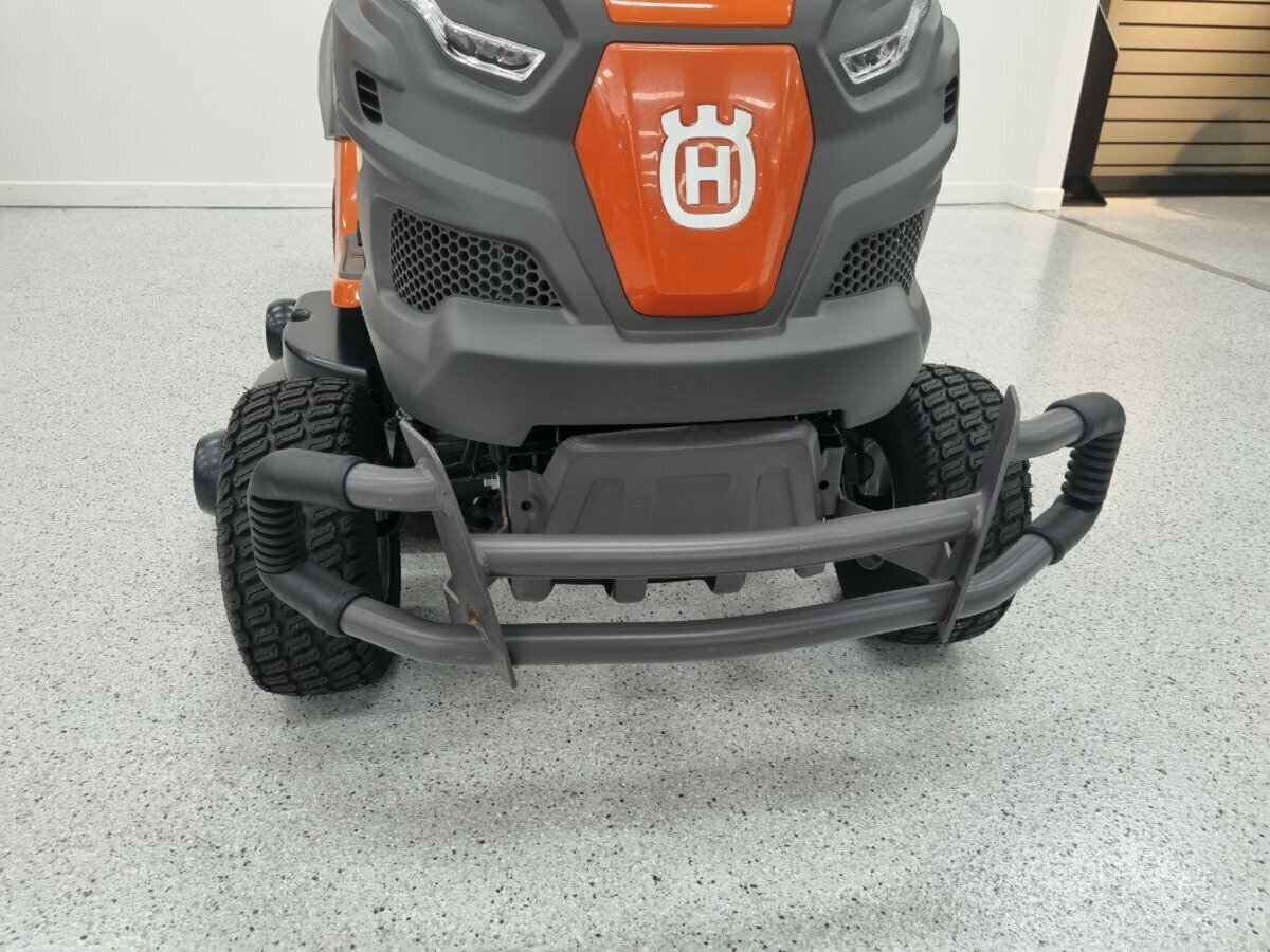 HUSQVARNA TC 242TX LAWN TRACTOR