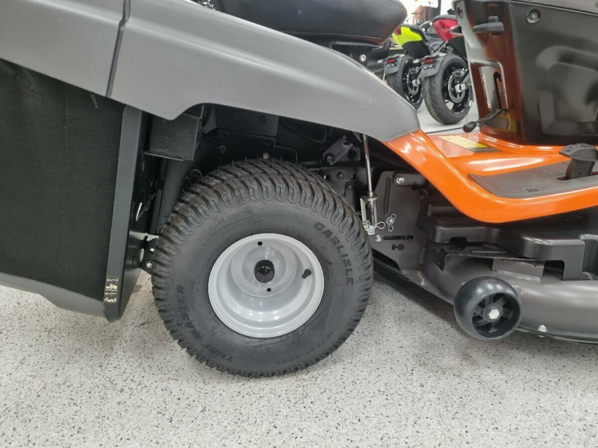 HUSQVARNA TC 242TX LAWN TRACTOR