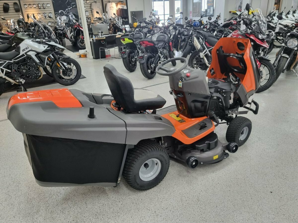 HUSQVARNA TC 242TX LAWN TRACTOR
