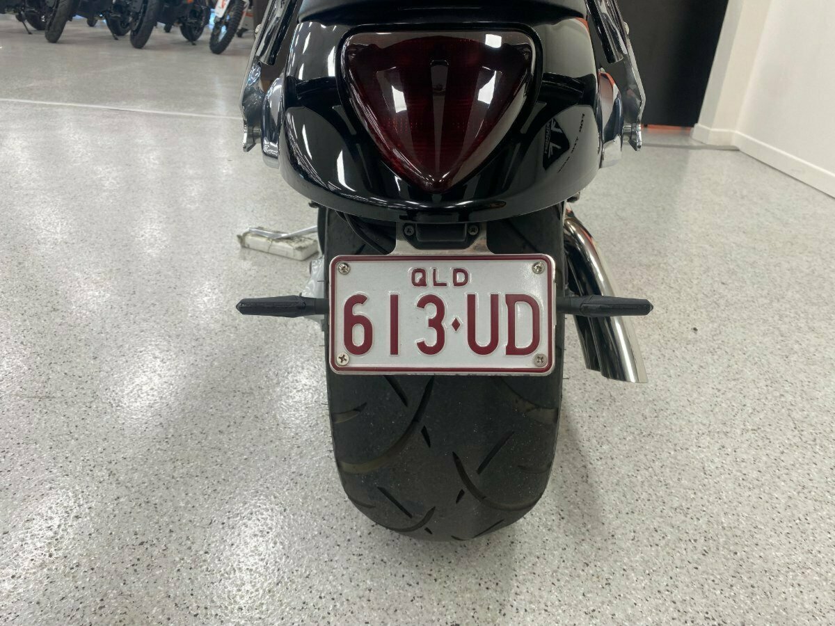 2010 SUZUKI VZR 1800 BOULEVARD (M109R) CRUISER