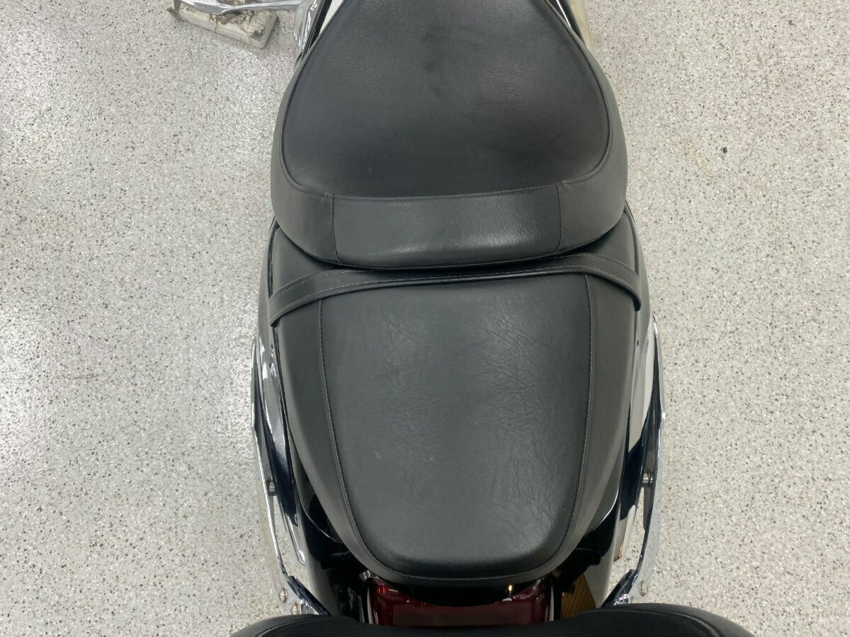 2010 SUZUKI VZR 1800 BOULEVARD (M109R) CRUISER