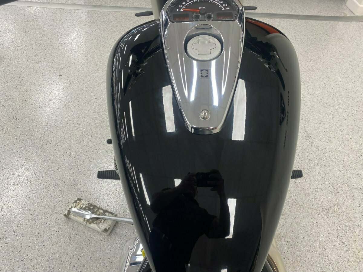 2010 SUZUKI VZR 1800 BOULEVARD (M109R) CRUISER