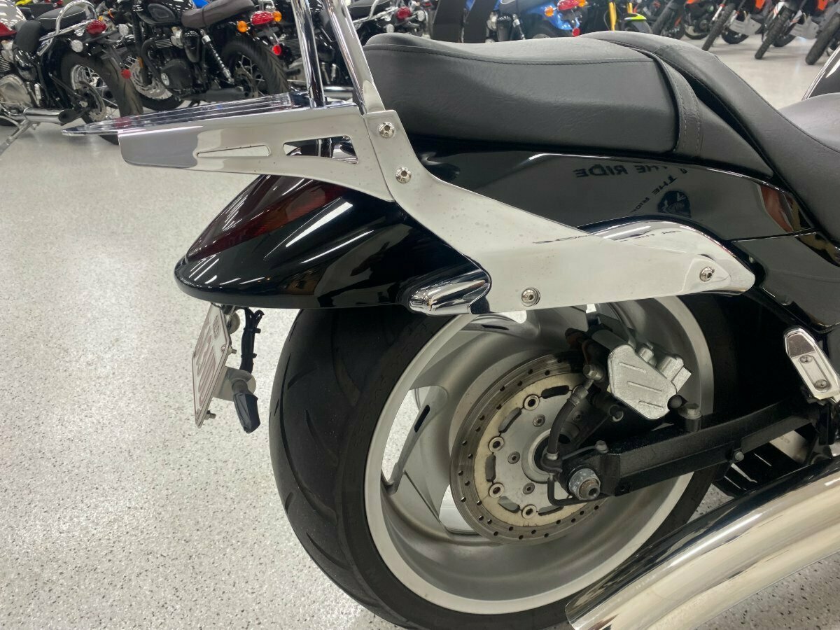 2010 SUZUKI VZR 1800 BOULEVARD (M109R) CRUISER