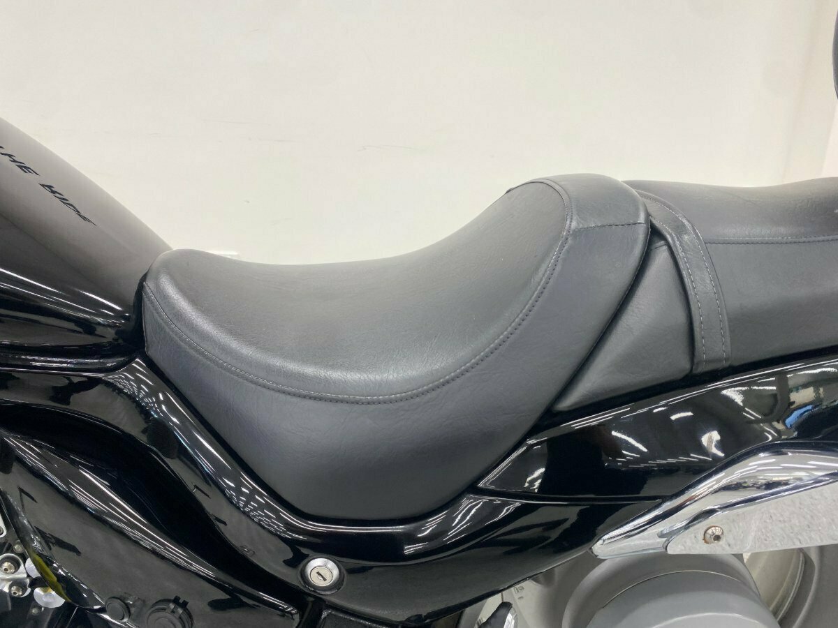 2010 SUZUKI VZR 1800 BOULEVARD (M109R) CRUISER