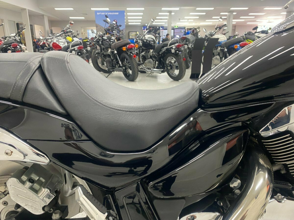 2010 SUZUKI VZR 1800 BOULEVARD (M109R) CRUISER