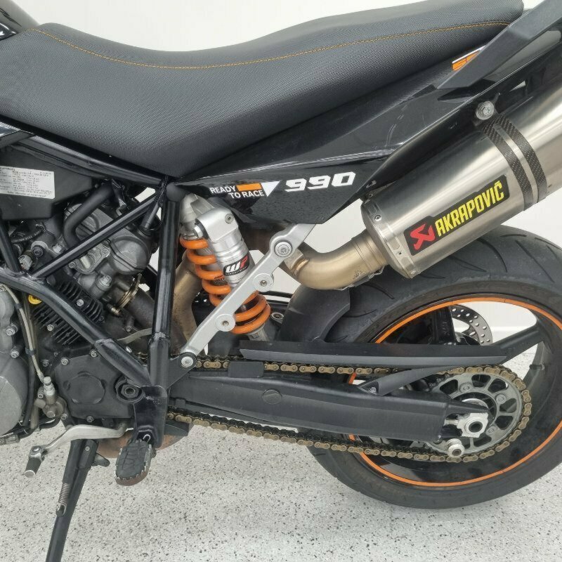 2011 KTM 990 SUPERMOTO T ROAD