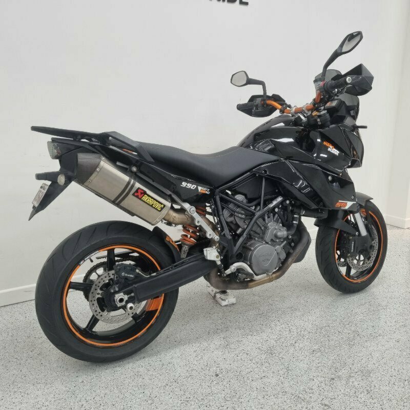 2011 KTM 990 SUPERMOTO T ROAD