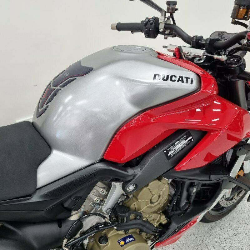 2021 DUCATI STREETFIGHTER V4 SPORTS