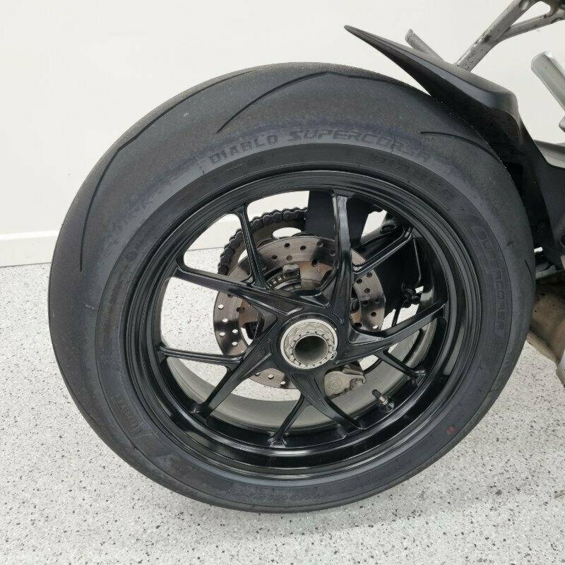 2021 DUCATI STREETFIGHTER V4 SPORTS