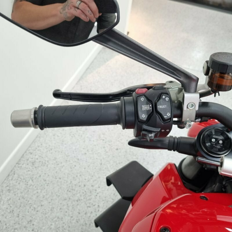 2021 DUCATI STREETFIGHTER V4 SPORTS