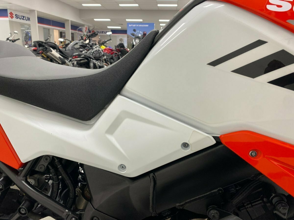 2020 SUZUKI V-STROM 1050XT (DL1050RC) DUAL SPORTS