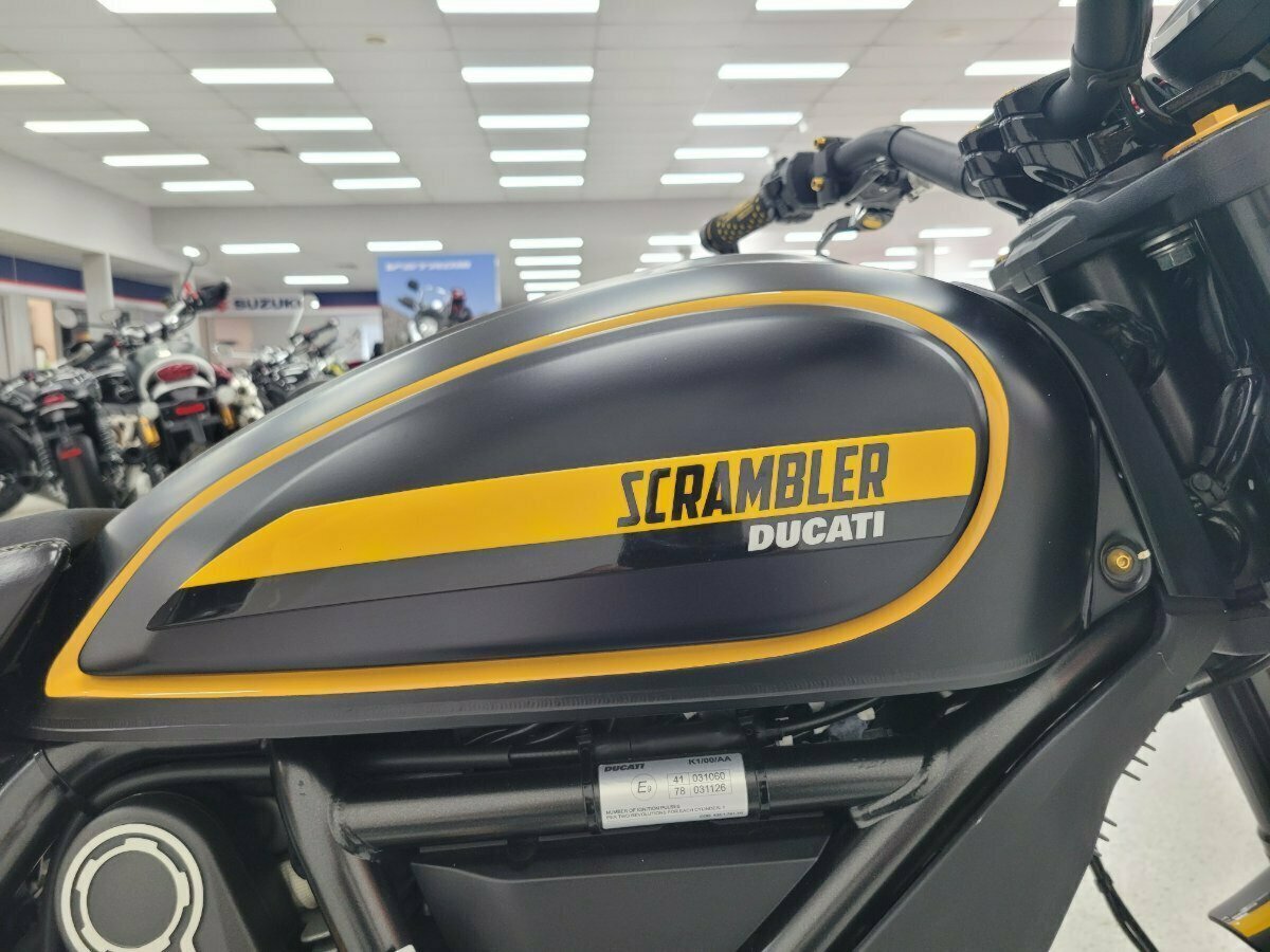 2017 DUCATI SCRAMBLER FULL THROTTLE SPORTS