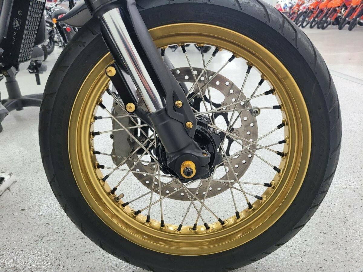 2017 DUCATI SCRAMBLER FULL THROTTLE SPORTS
