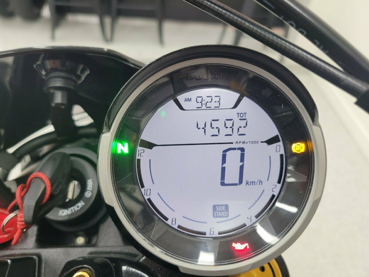 2017 DUCATI SCRAMBLER FULL THROTTLE SPORTS