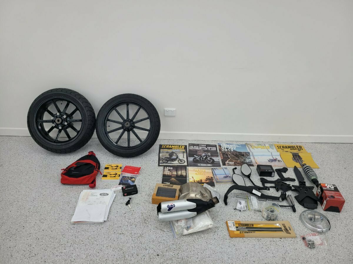 2017 DUCATI SCRAMBLER FULL THROTTLE SPORTS