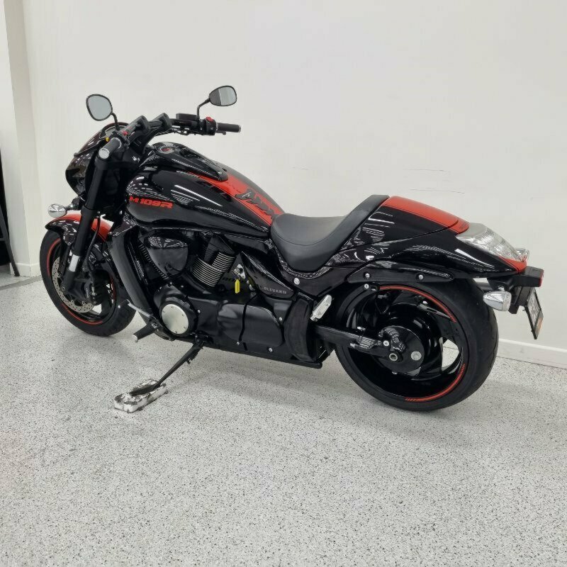 2018 SUZUKI VZR 1800 BOULEVARD (M109R) CRUISER