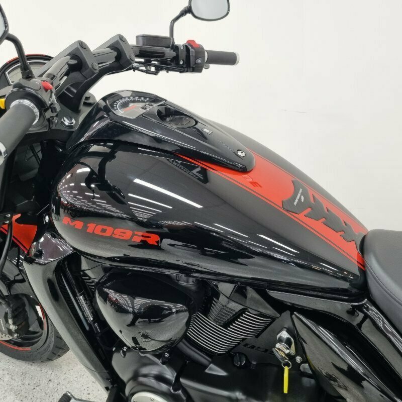 2018 SUZUKI VZR 1800 BOULEVARD (M109R) CRUISER