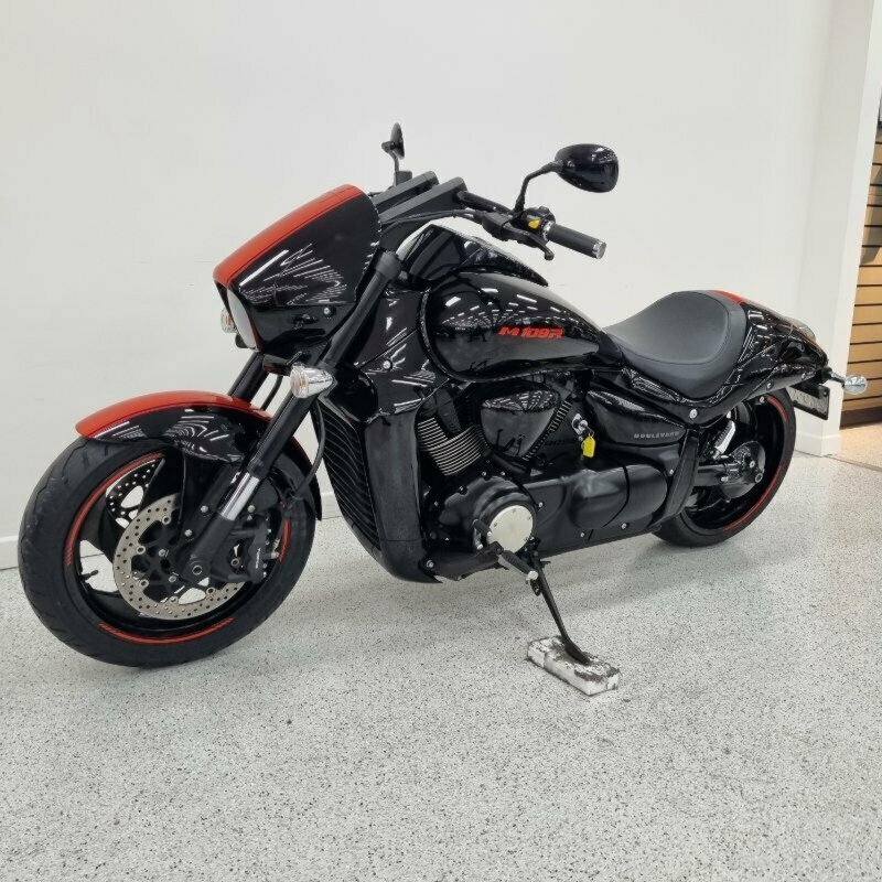 2018 SUZUKI VZR 1800 BOULEVARD (M109R) CRUISER