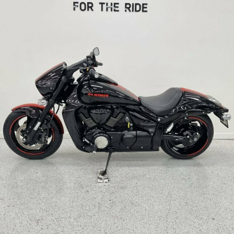 2018 SUZUKI VZR 1800 BOULEVARD (M109R) CRUISER