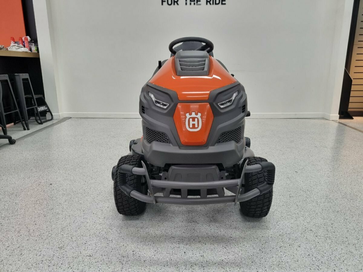 HUSQVARNA HUSQVARNA TC 242TX LAWN TRACTOR