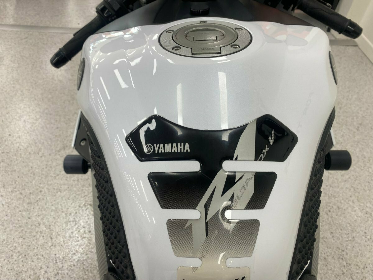 2014 YAMAHA YZF-R1 SPORTS