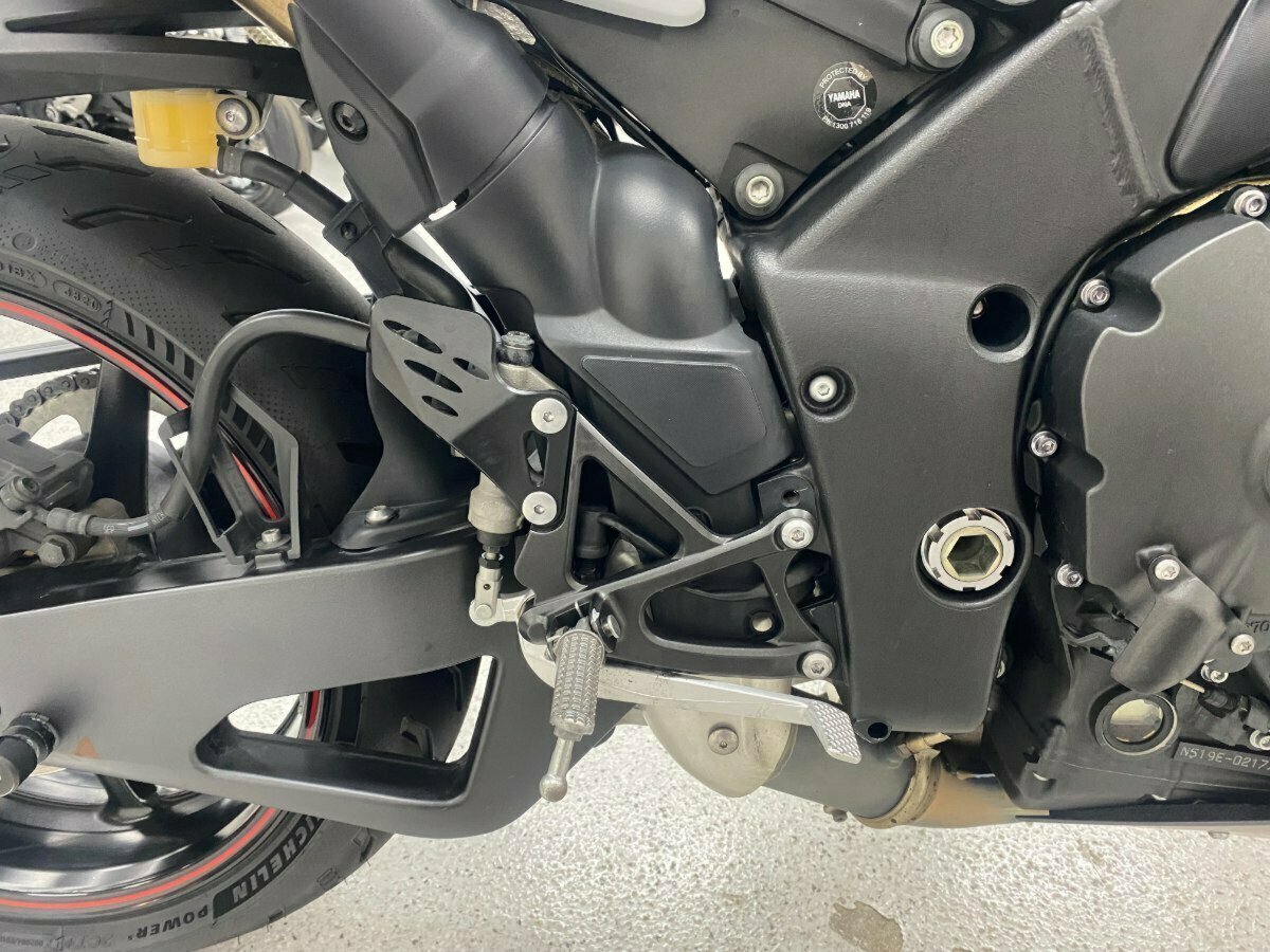 2014 YAMAHA YZF-R1 SPORTS