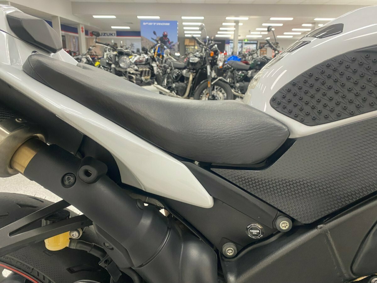 2014 YAMAHA YZF-R1 SPORTS