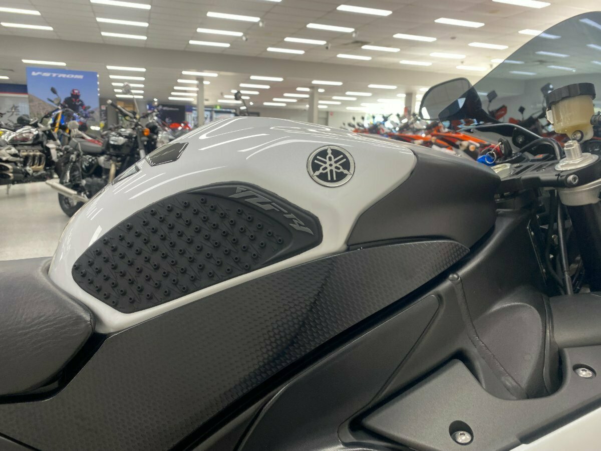 2014 YAMAHA YZF-R1 SPORTS
