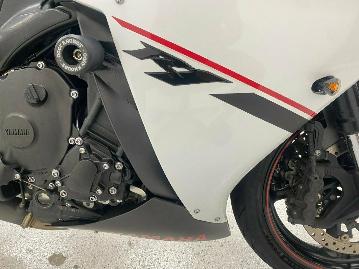 2014 YAMAHA YZF-R1 SPORTS