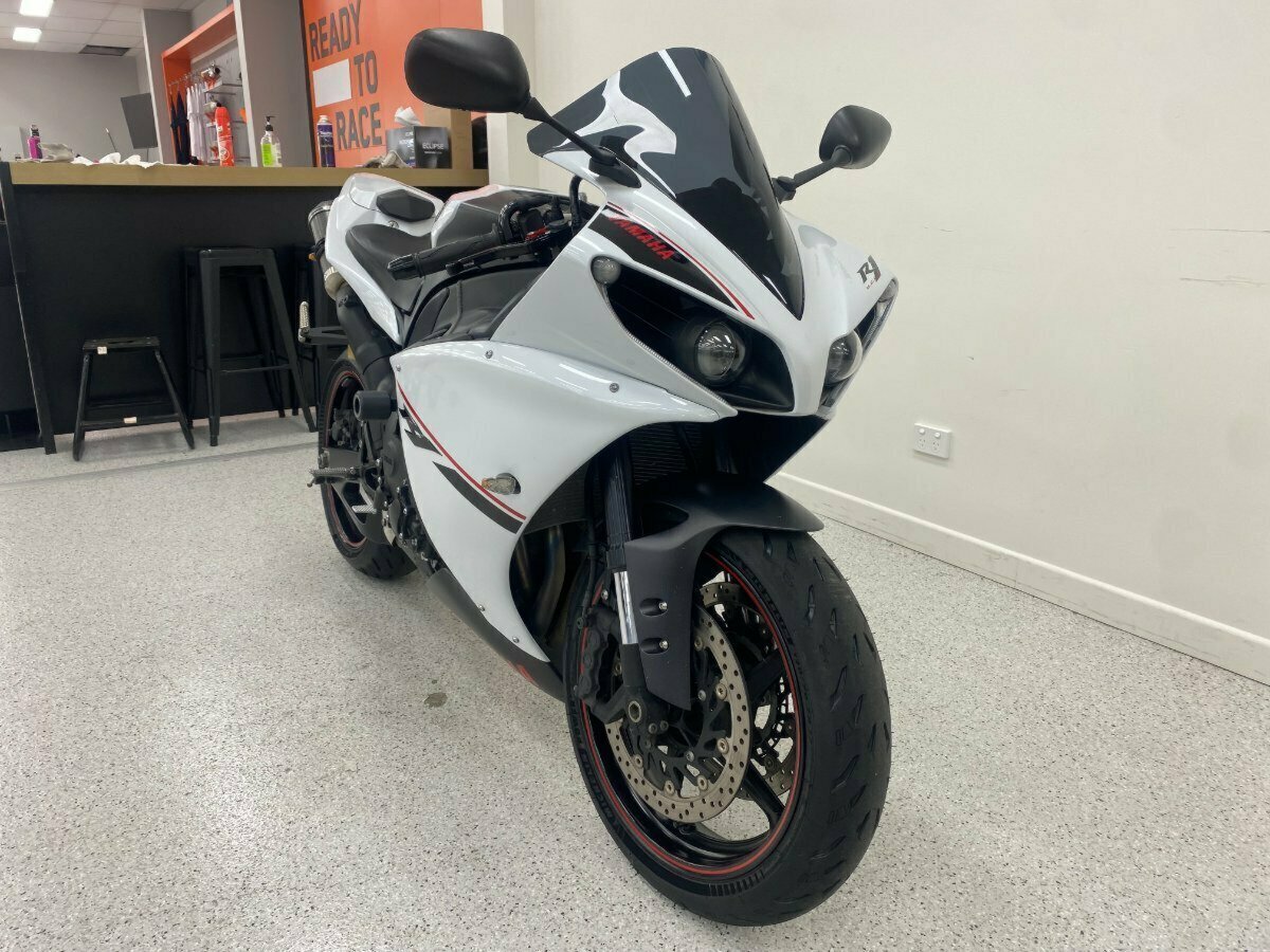 2014 YAMAHA YZF-R1 SPORTS