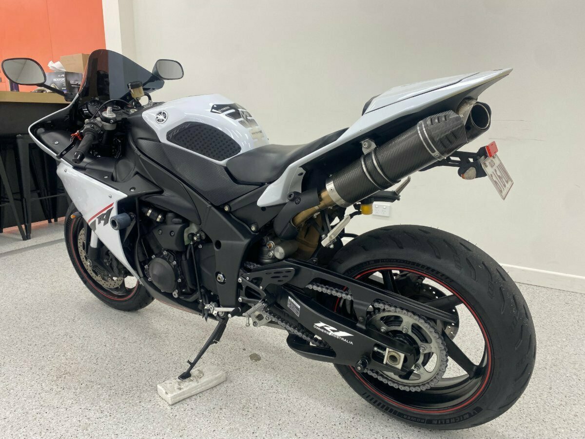 2014 YAMAHA YZF-R1 SPORTS