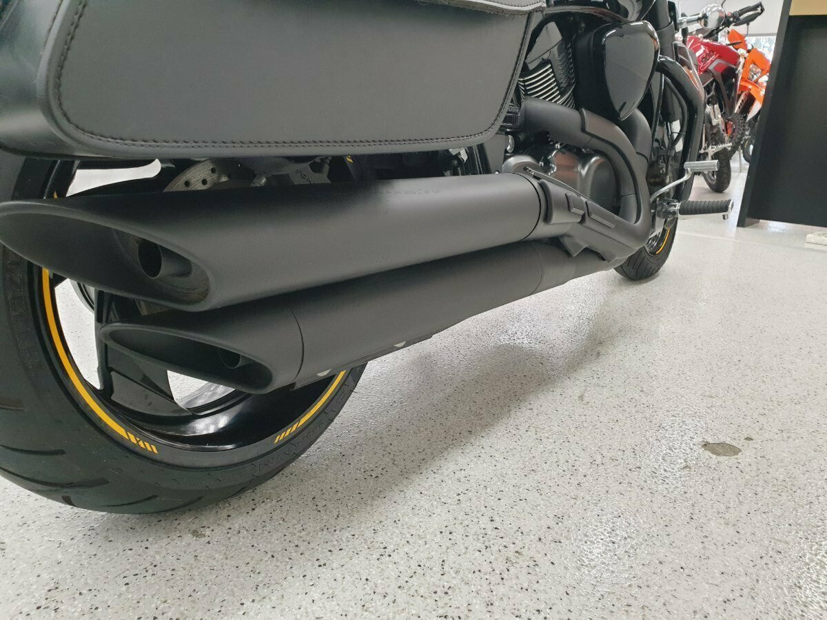 2013 SUZUKI VZR 1800 BOULEVARD (M109R) CRUISER