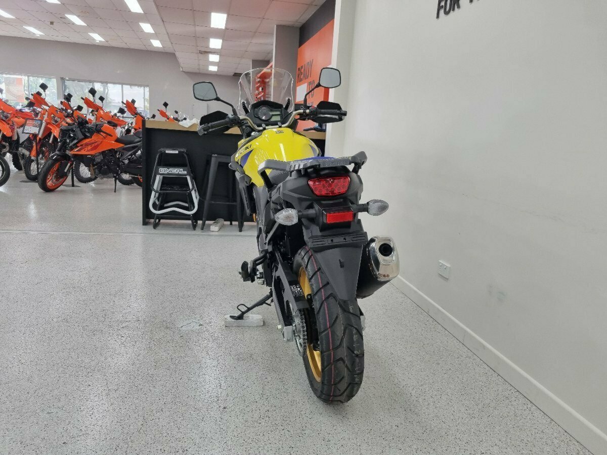 2024 SUZUKI V-STROM 650XT LAMS (DL650XAUE) DUAL SPORTS
