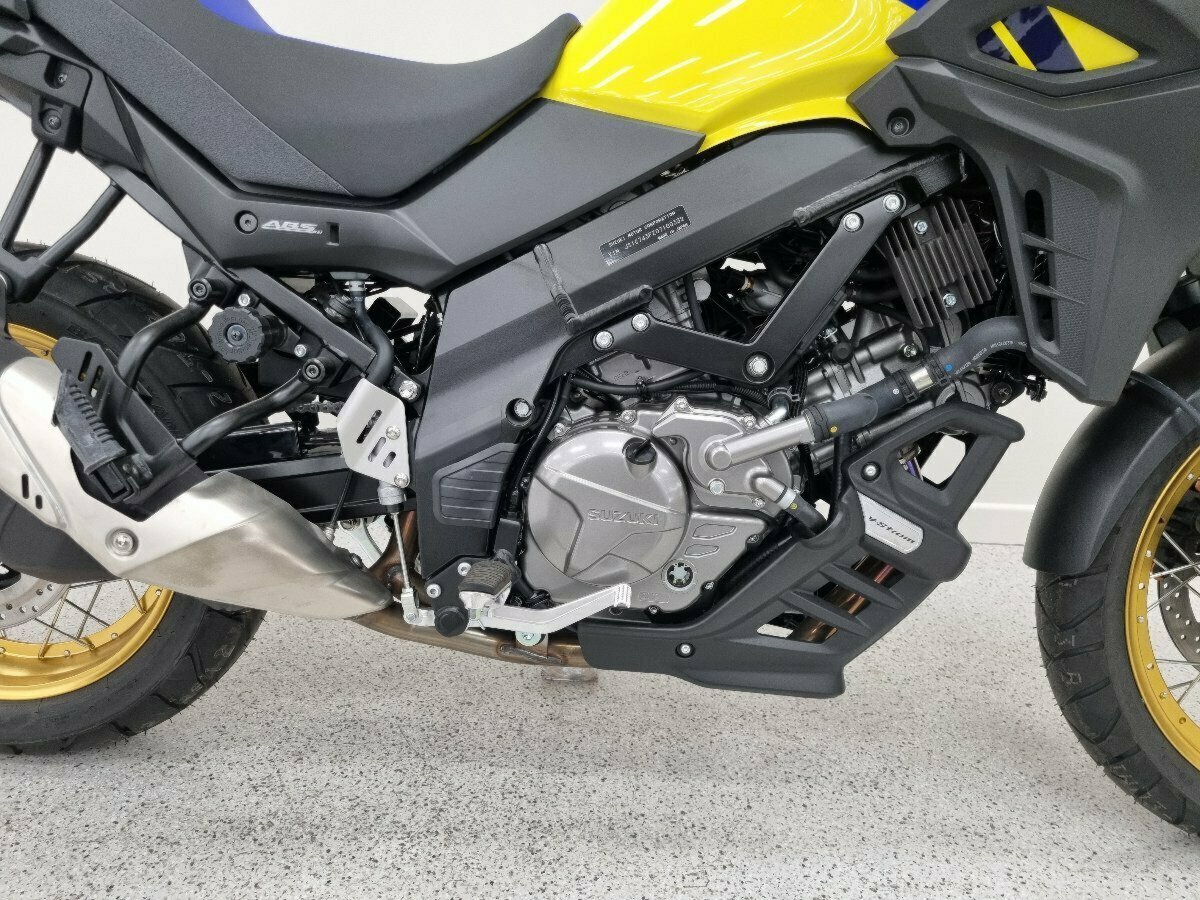 2024 SUZUKI V-STROM 650XT LAMS (DL650XAUE) DUAL SPORTS