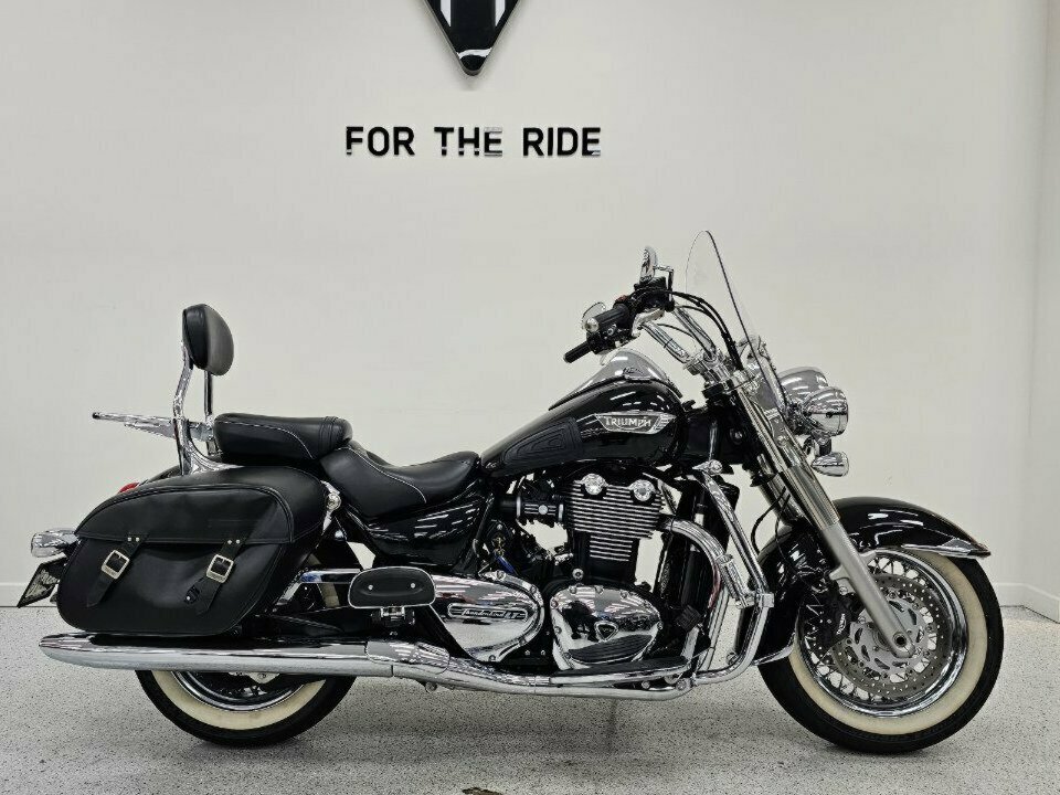 2016 TRIUMPH THUNDERBIRD LT CRUISER