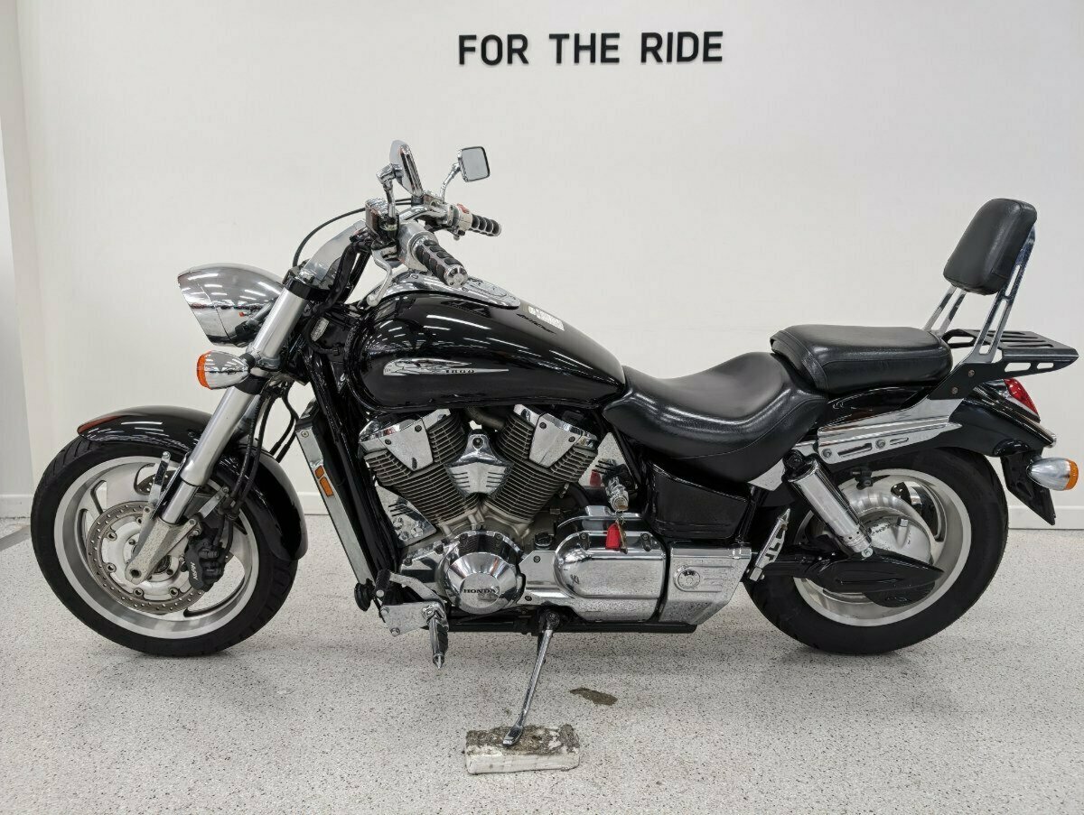 2002 HONDA VTX1800C CRUISER
