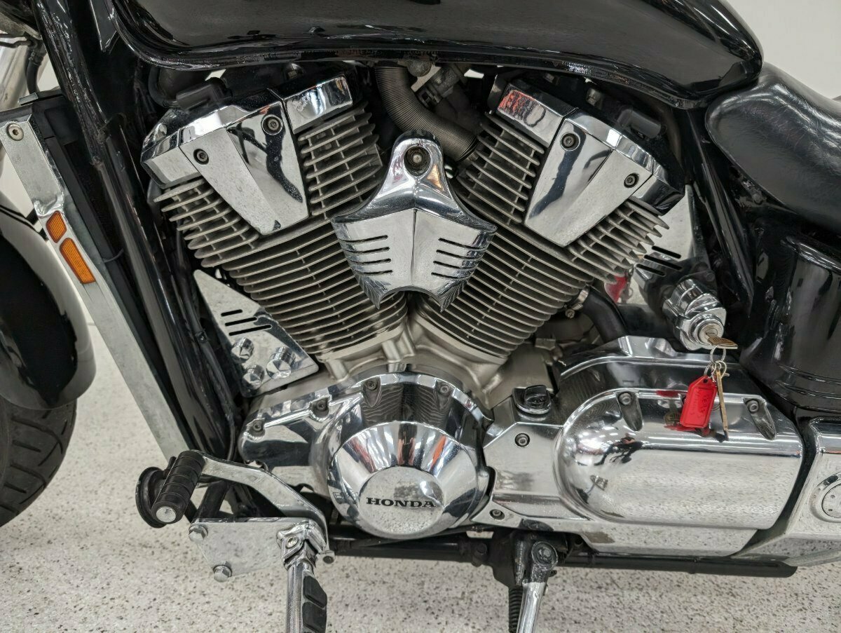 2002 HONDA VTX1800C CRUISER
