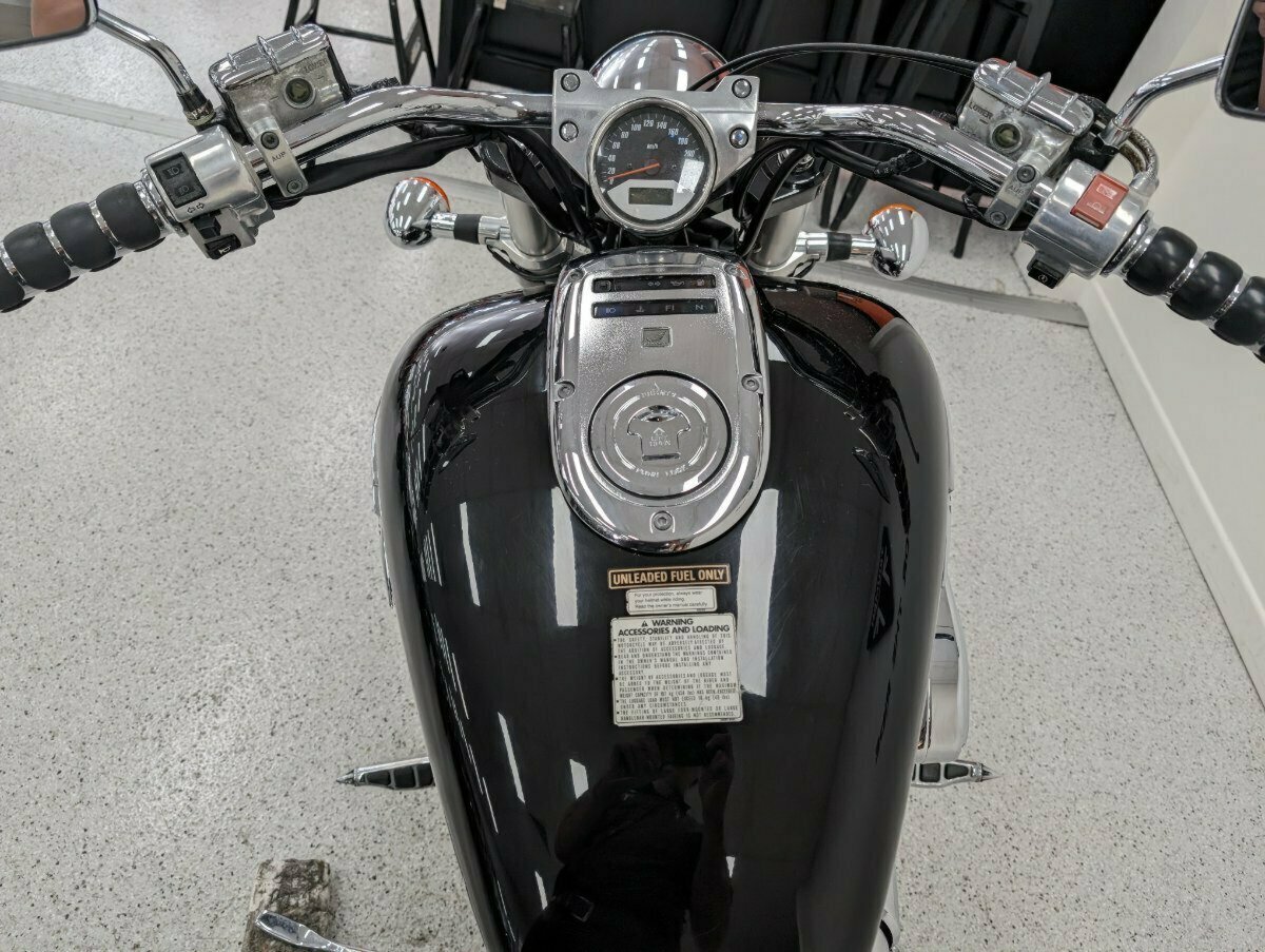 2002 HONDA VTX1800C CRUISER