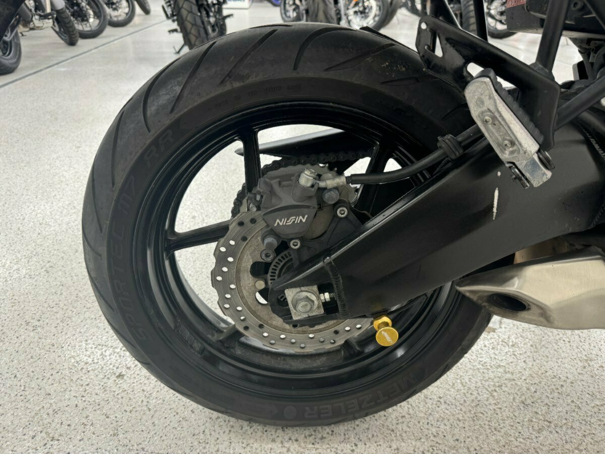2016 KAWASAKI VERSYS (KLE650L) DUAL SPORTS