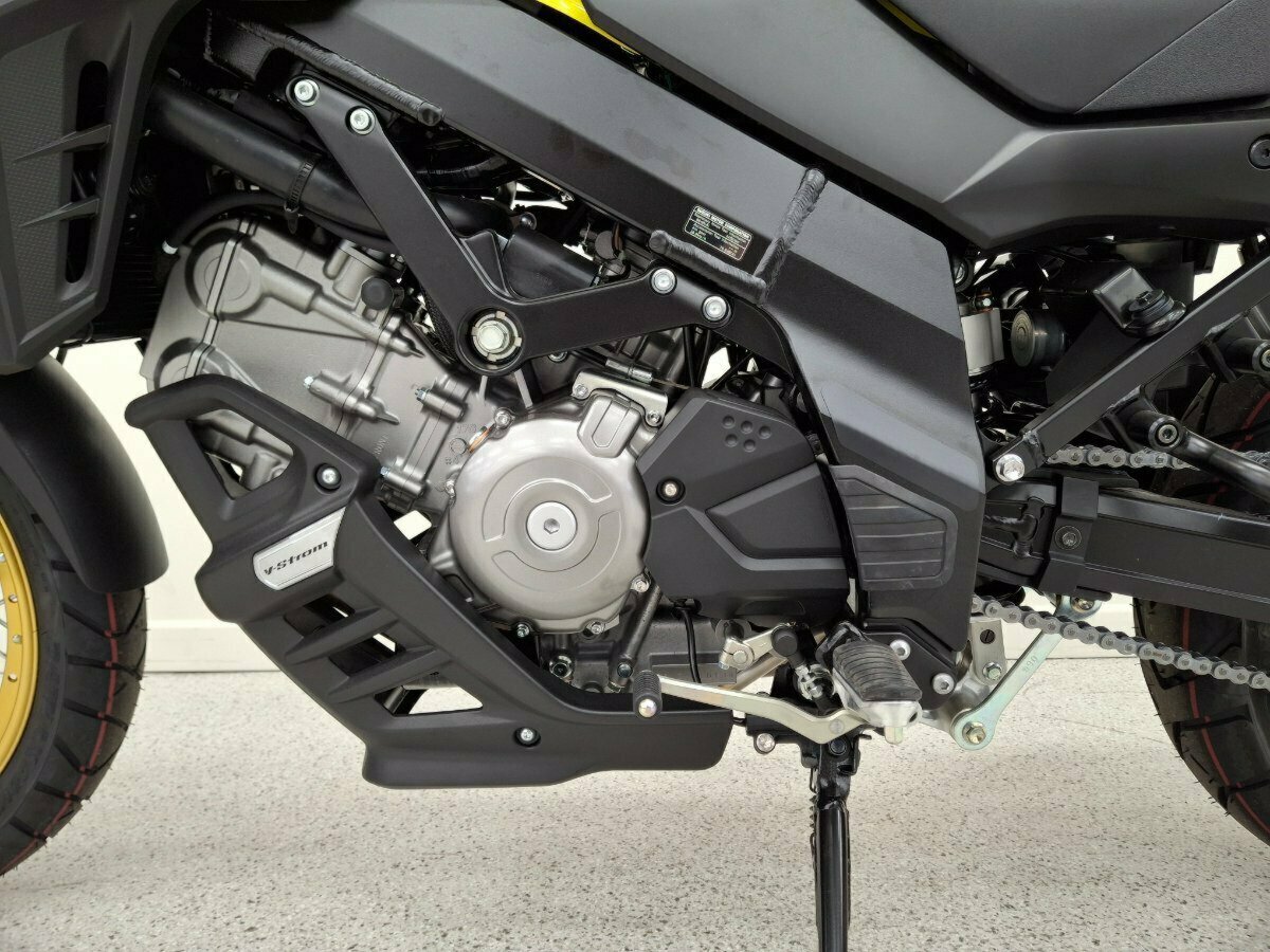 2024 SUZUKI V-STROM 650XT (DL650XA) DUAL SPORTS